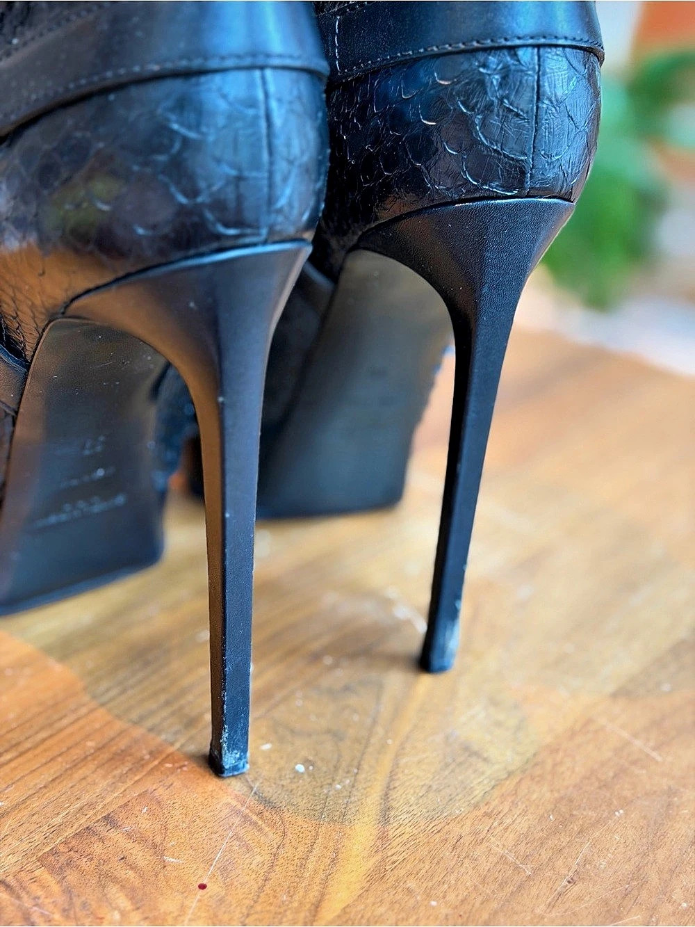 Saint Laurent Python Booties / EU 39 - Picture 7 of 10